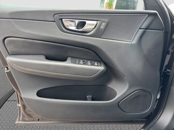 Volvo XC60 - 12