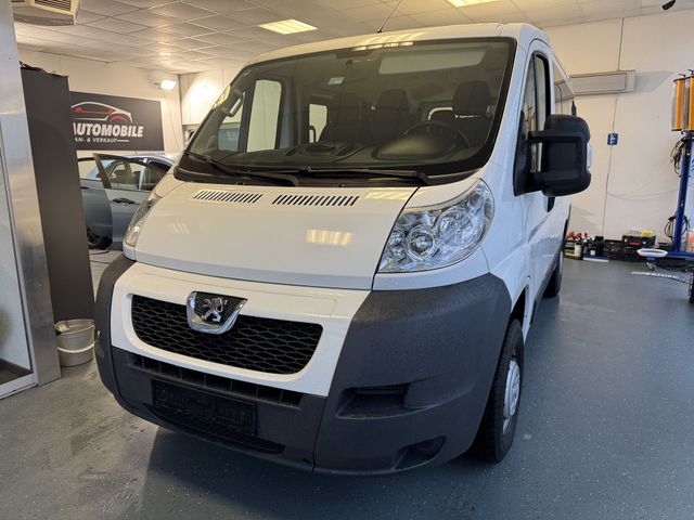 Peugeot Boxer 330 2.2 HDI FAP L1H1 Mit Rohrstuhlrampe 