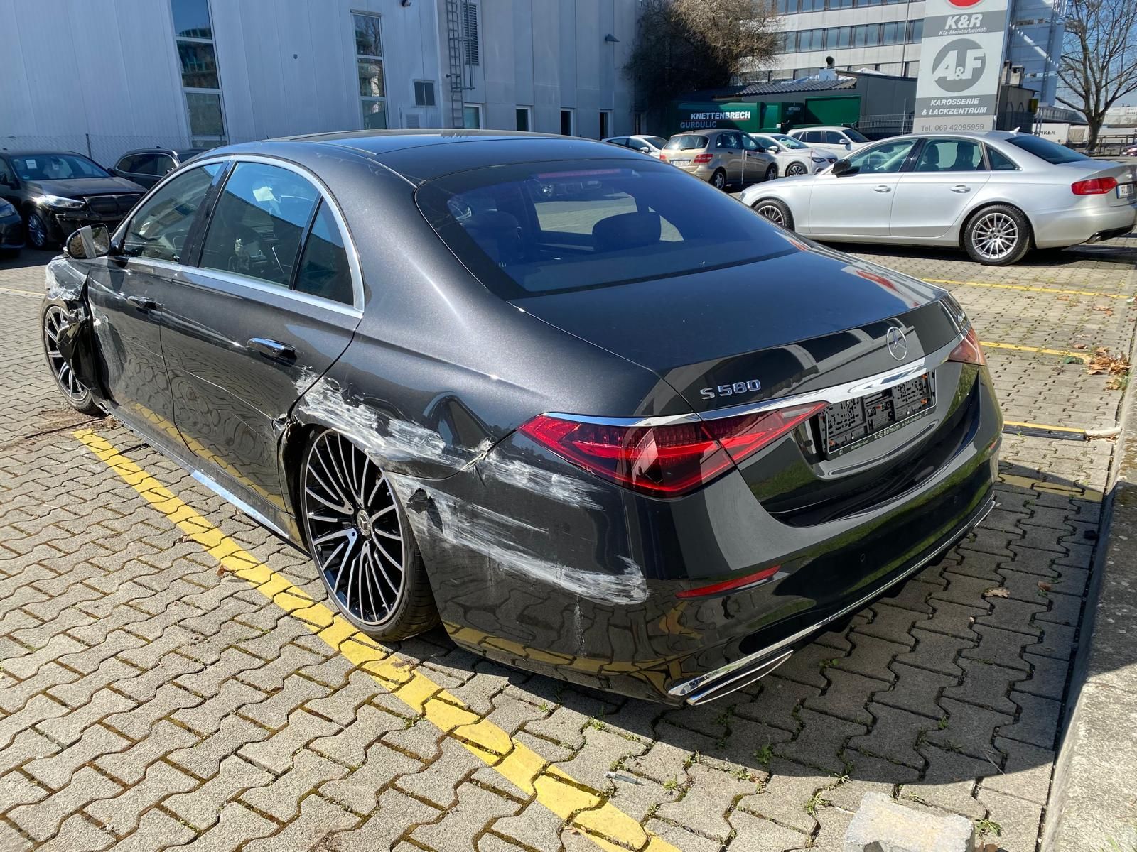Fahrzeugabbildung Mercedes-Benz S 580 4M L AMG/Pano/´21/HUD/