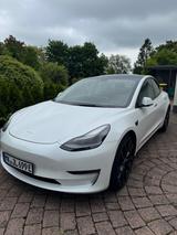 Tesla Model 3 Performance mit neuen TÜV und Batterie 