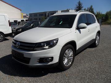 Volkswagen Tiguan - 1