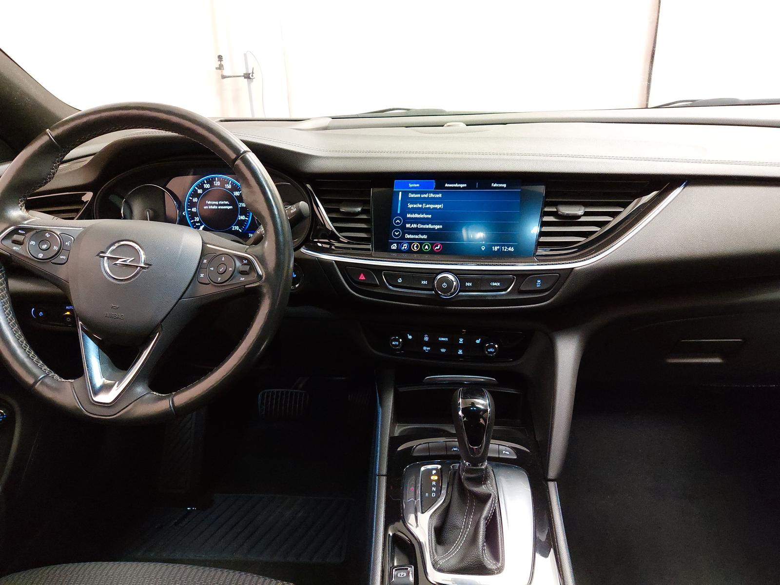 Opel Insignia ST 2.0 CDTI Elegance NAVI LED RFK HUD