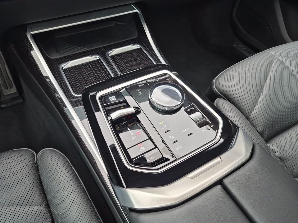 BMW 740 - Bild 13