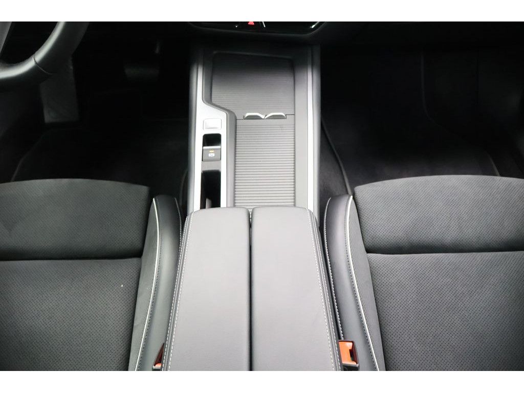 Volkswagen Passat Variant 1.5 eTSI Business DSG Navi Matrix foto 14
