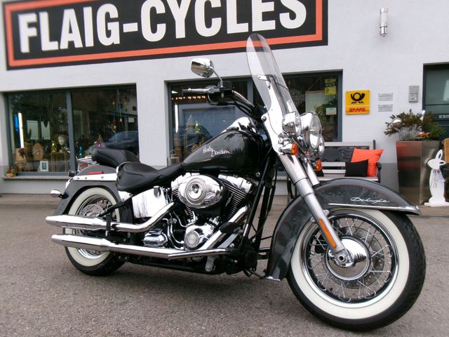 Harley-Davidson Softail Deluxe FLSTN 1.Hand