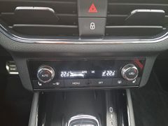 Fahrzeugabbildung Skoda Kamiq 1.5 TSI Monte Carlo VIRT. COCKPIT LED NAVI
