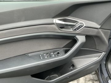 Audi Q8 e-tron - 7