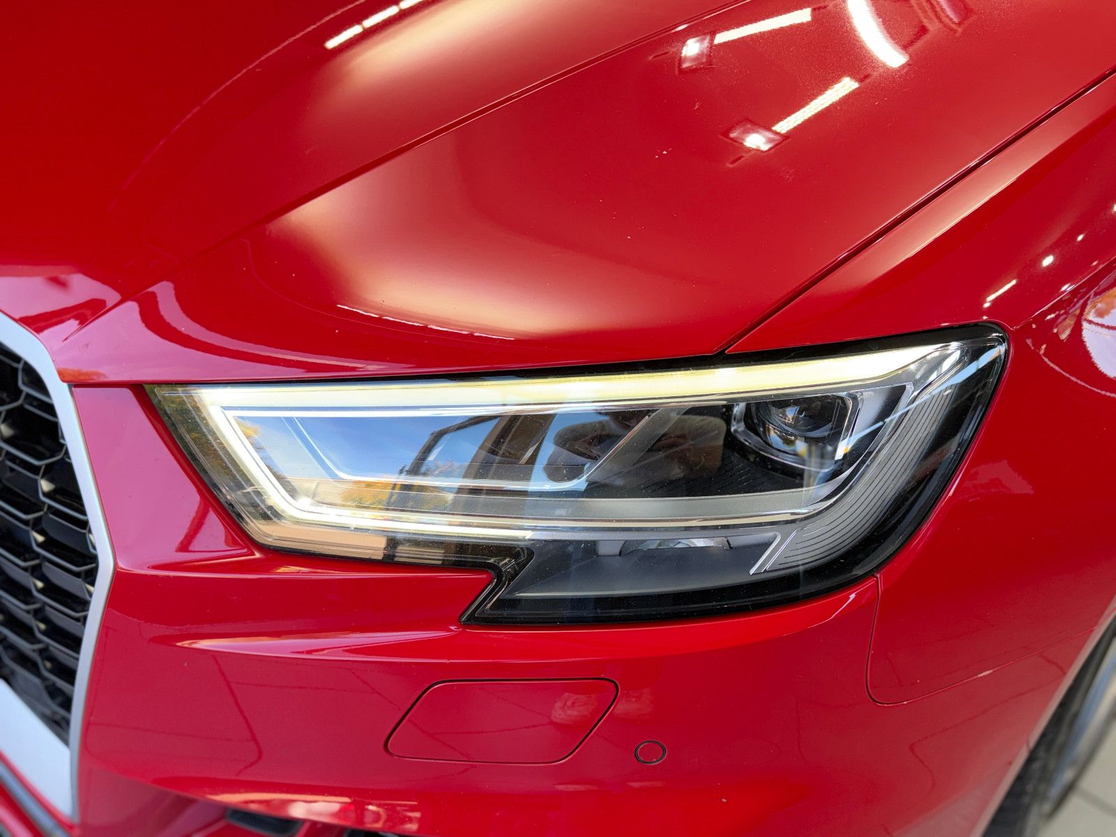 Fahrzeugabbildung Audi RS3 Sportback 2.5 TFSI|EVENTUR|BTMIRS-SITZ|B&O|