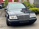 Mercedes-Benz 280 - Mercedes-Benz 280 in Oberhausen