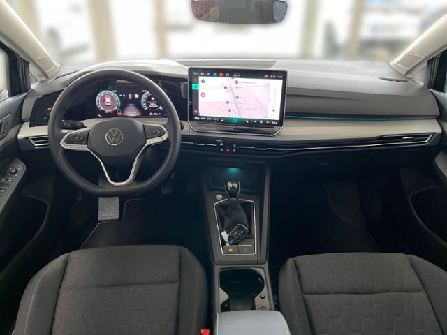 Fahrzeugabbildung Volkswagen Golf 1.5 TSI LIFE NAVI STANDHZG GJR