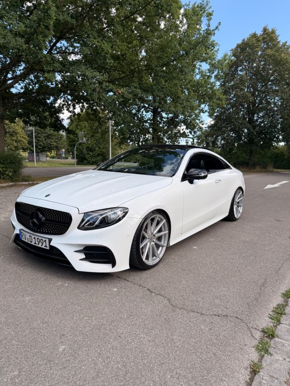 Image of Mercedes-Benz E 220