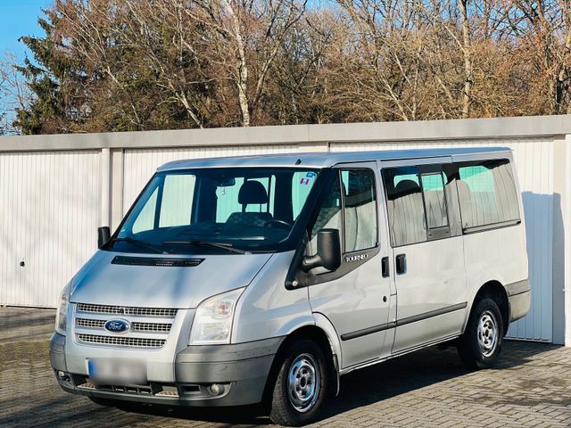 Ford trăsnit tourneo 2.0 tüv 2026