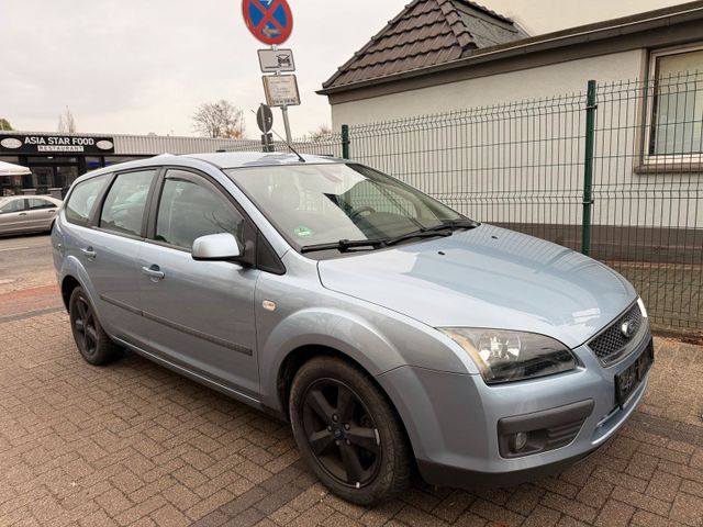 Ford Focus Kombi, AHK,TÜV 06/2026