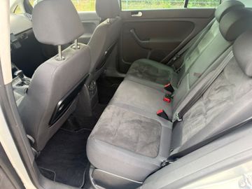 Volkswagen Golf Plus - 10