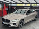 Volvo S60 Lim. R Design/HUD/360°Kamera/ - Volvo S60 mit Benzin-Antrieb: Scheckheftgepflegt
