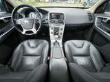 Volvo XC 60 Summum AWD AUTM PANO MEM PDC R-CAM - Volvo XC60 Unfallwagen