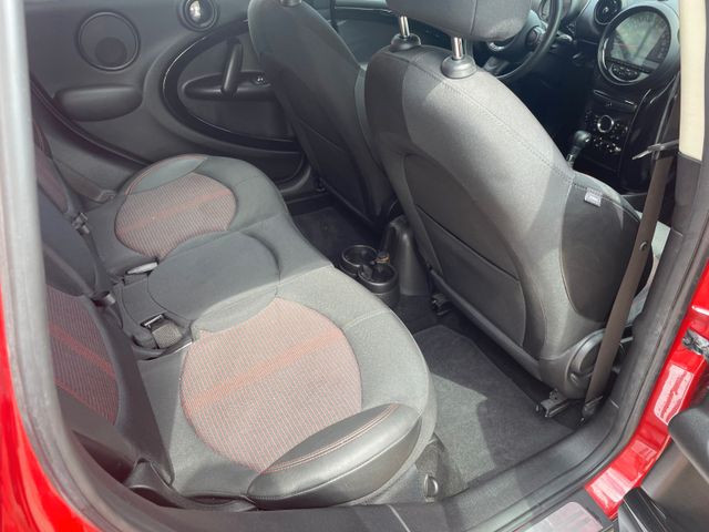 Fahrzeugabbildung MINI COOPER Countryman(Tüv&Insp.neu/1 Hand)
