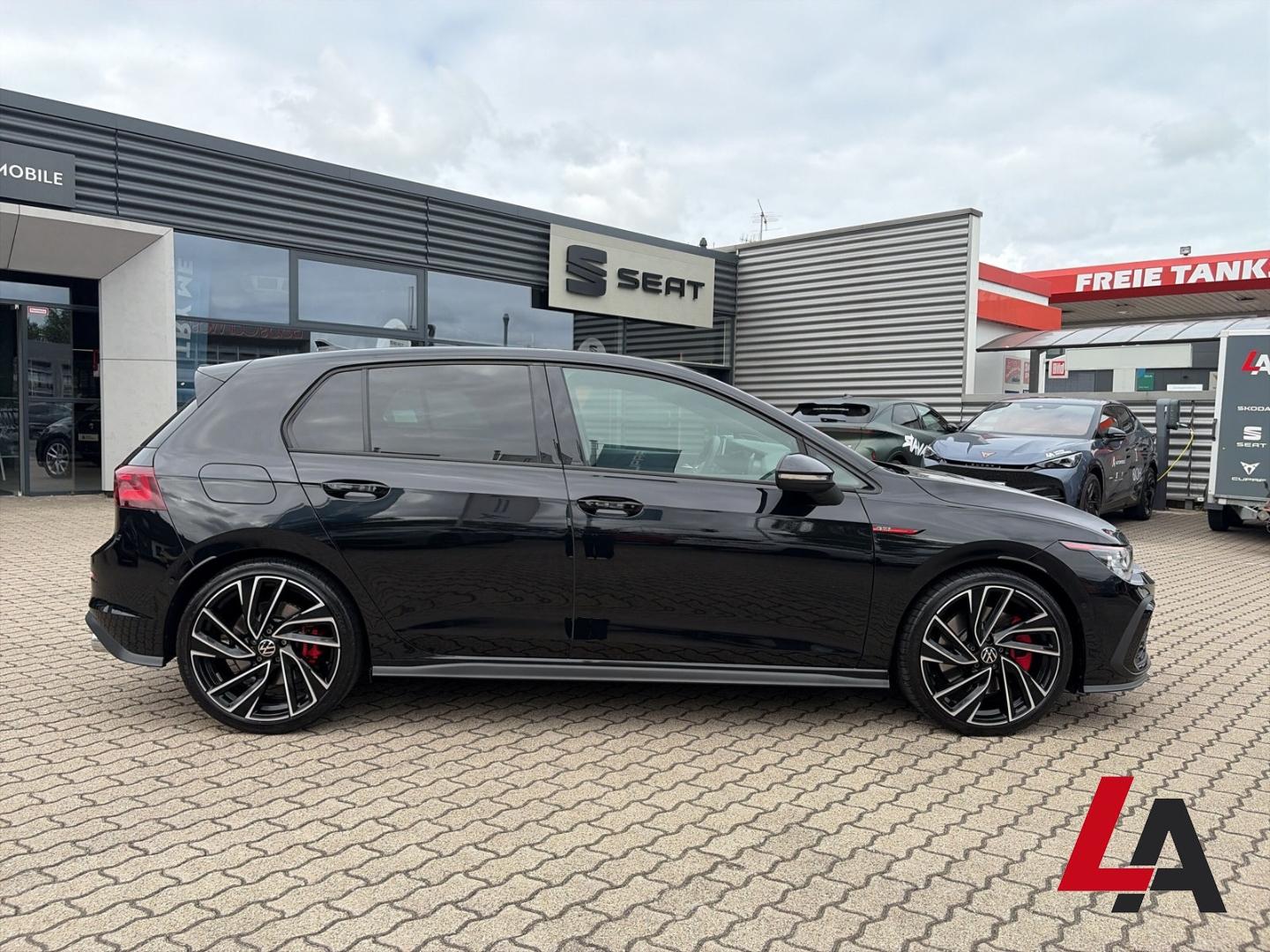 Volkswagen Golf VIII GTI 2,0 TSI DSG 245 PS HUD STHZG AHK N, миниатюра 4
