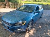 Volvo V60 D4 AWD Geartronic Summum Summum - Volvo V60 Summum mit Diesel-Antrieb