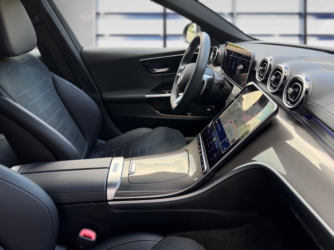 Fahrzeugabbildung Mercedes-Benz C 300 d T-Modell AMG+AHK+AMBIENTE+KAMERA+LED+