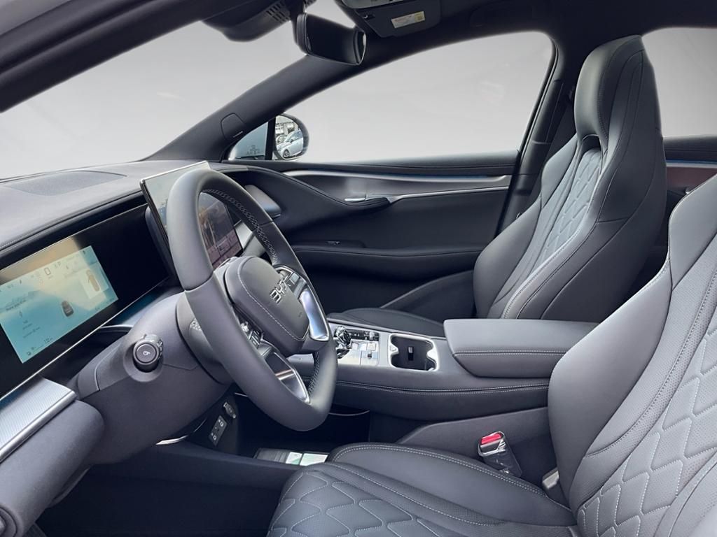BYD SEALION 7