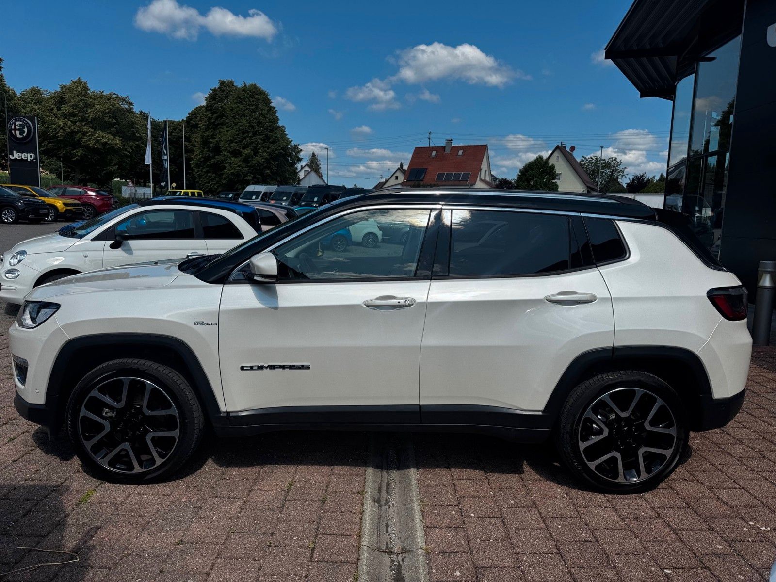 Fahrzeugabbildung Jeep Compass 1.4 Limited NAVI BEATS KAMERA ACC