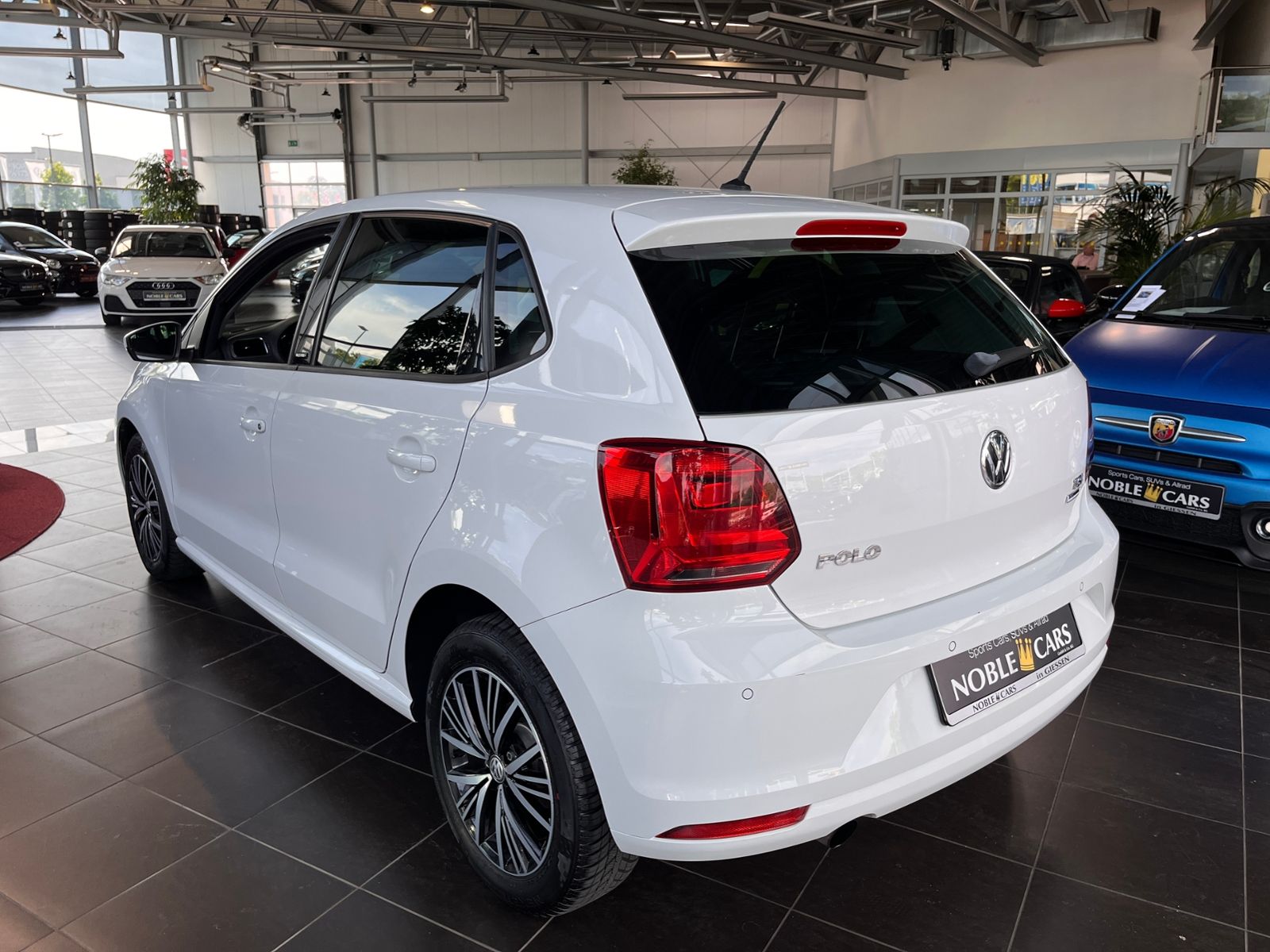 Fahrzeugabbildung Volkswagen Polo V Allstar BMT SHZ PDC ALU