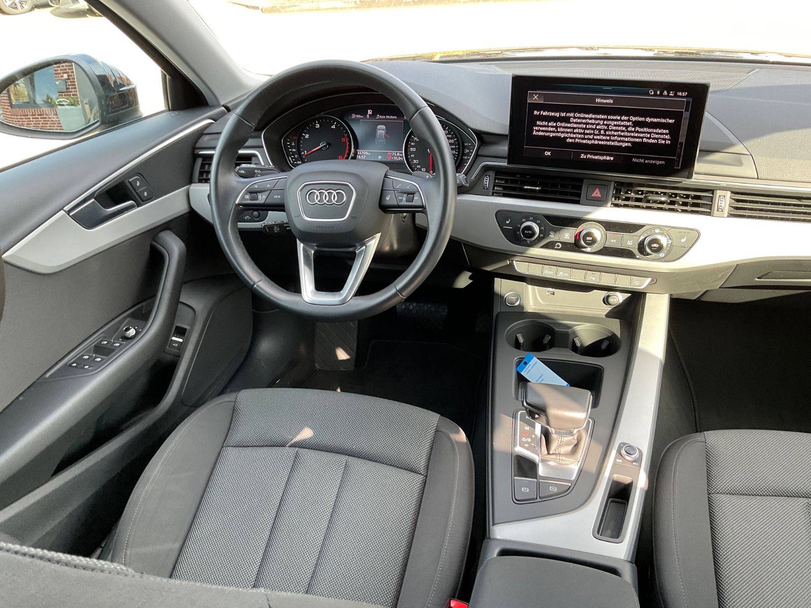 Fahrzeugabbildung Audi A4 35 TDI S tronic Avant,Kamera,Navi,AHK,LED,