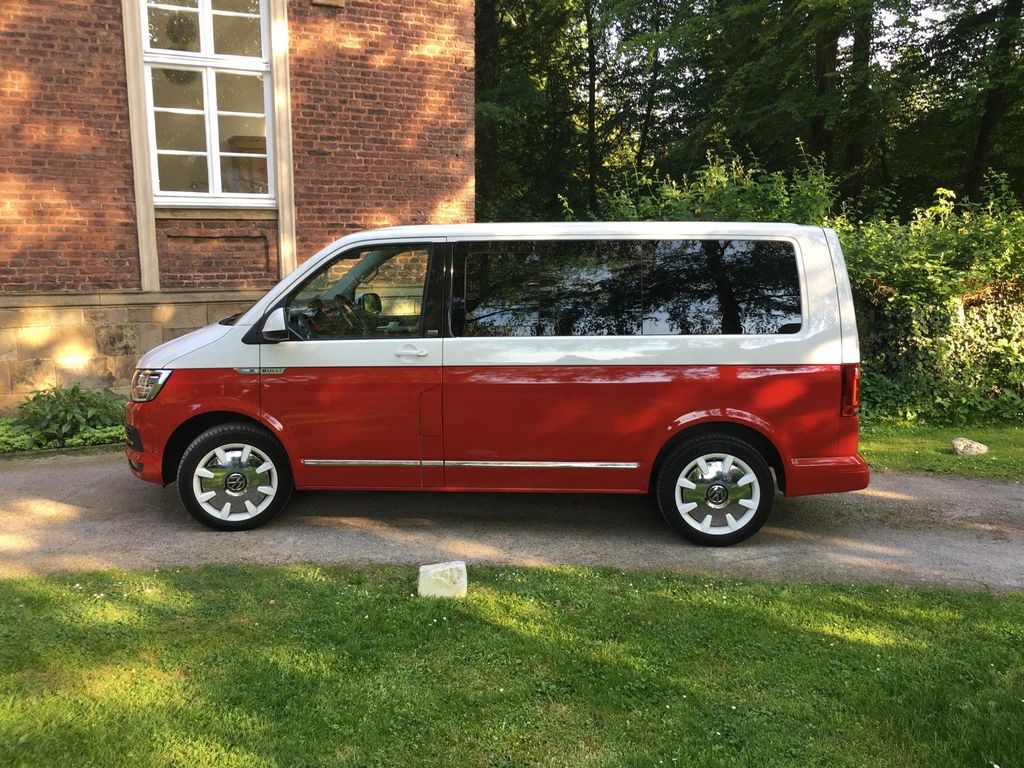 Image of Volkswagen T6 Multivan