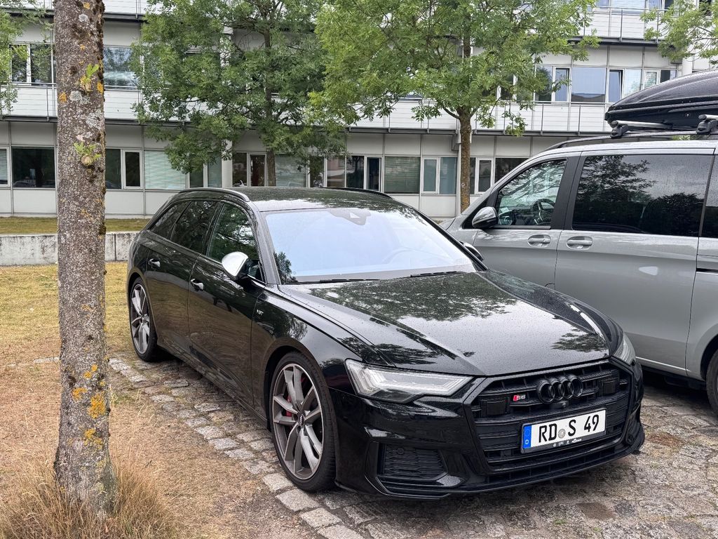 Image of Audi S6
