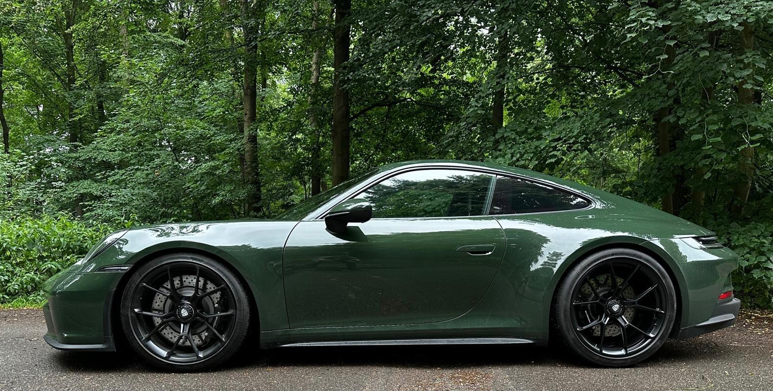 Porsche 992 GT3 Touring underberg Schale Lift BOSE