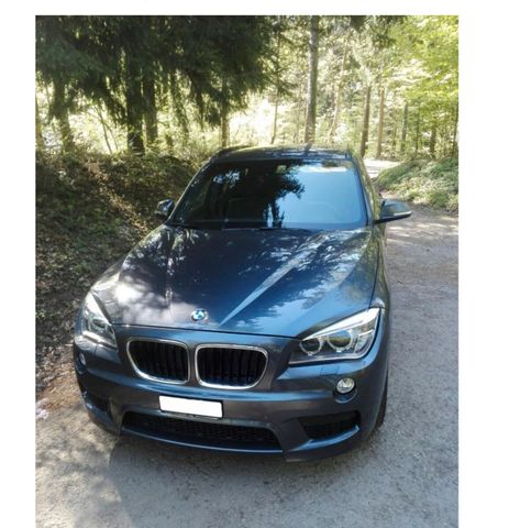 BMW X1 sDrive20i M Sport / Automatik / Leder