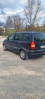 Opel Zafira A. 7 Sitzer - gebrauchte Opel Zafira aus dem Jahr 2001