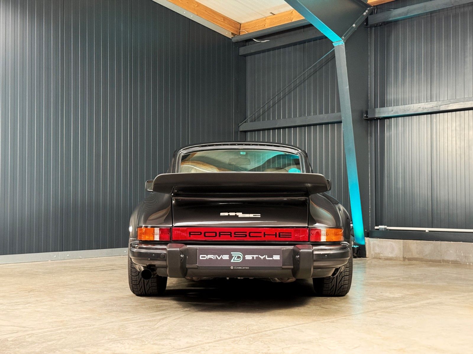 Fahrzeugabbildung Porsche 911 SC "WEISSACH EDITION"