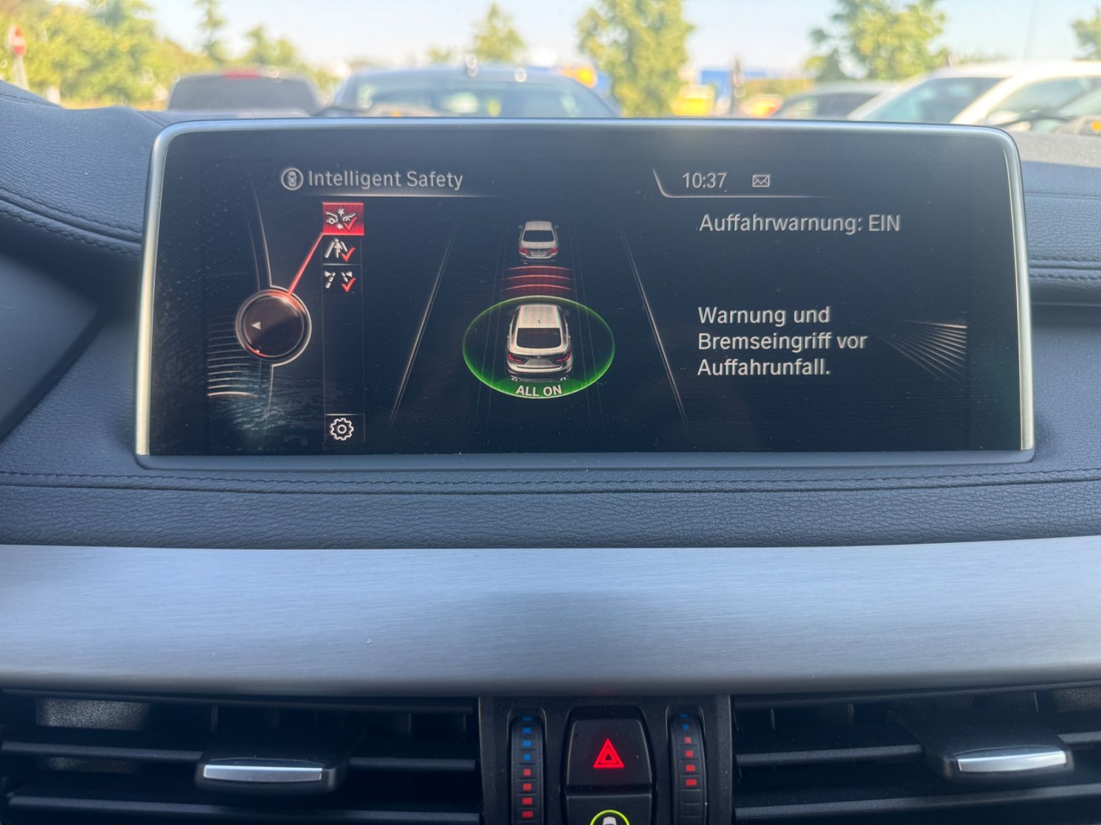 Fahrzeugabbildung BMW X6 xDrive 40 d M Paket HUD+LED+NAVI+Keyless