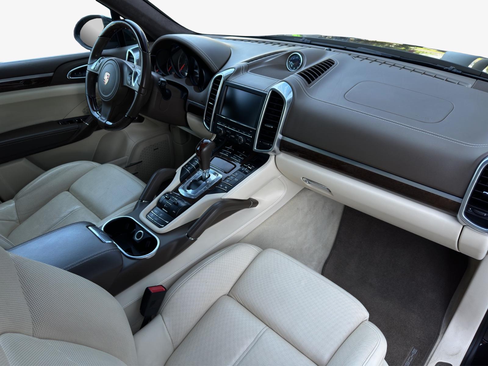 porsche Cayenne Turbo 4.8 V8 500ch- 1 ère main - Suspension pneumatique - Bose - Siège ventilés