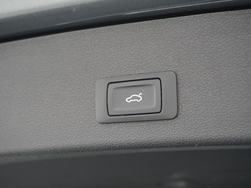 Audi Q5 3.0 TDI quattro S Edition S-Line AHK navi LED