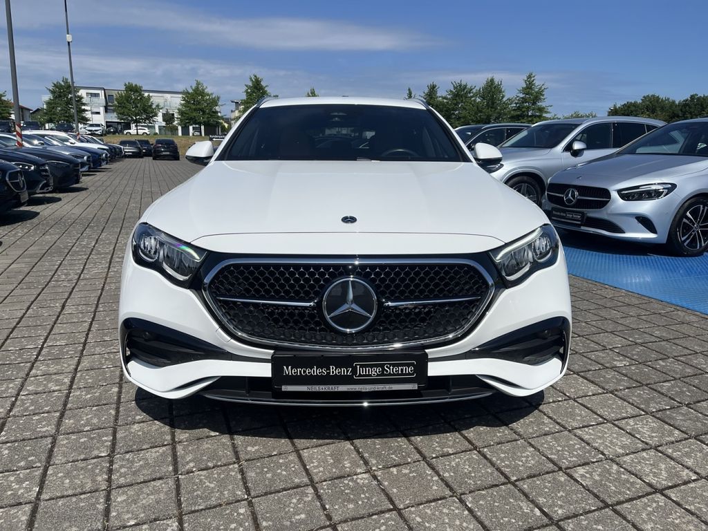 Mercedes-Benz E 300 — fotografia 3