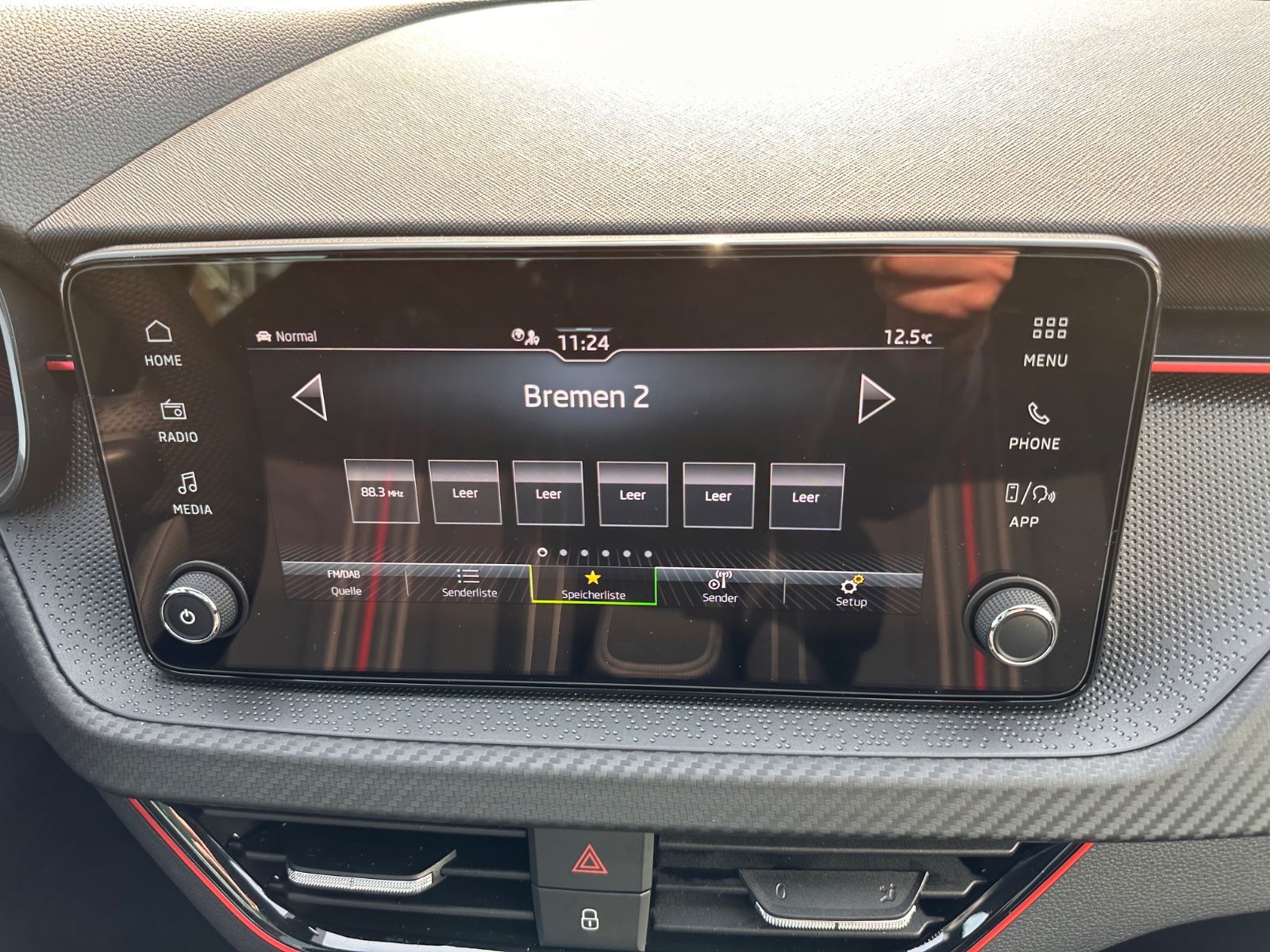 Fahrzeugabbildung SKODA Kamiq Monte Carlo 1.5 TSI DSG MATRIX/AHK/ACC/Pan