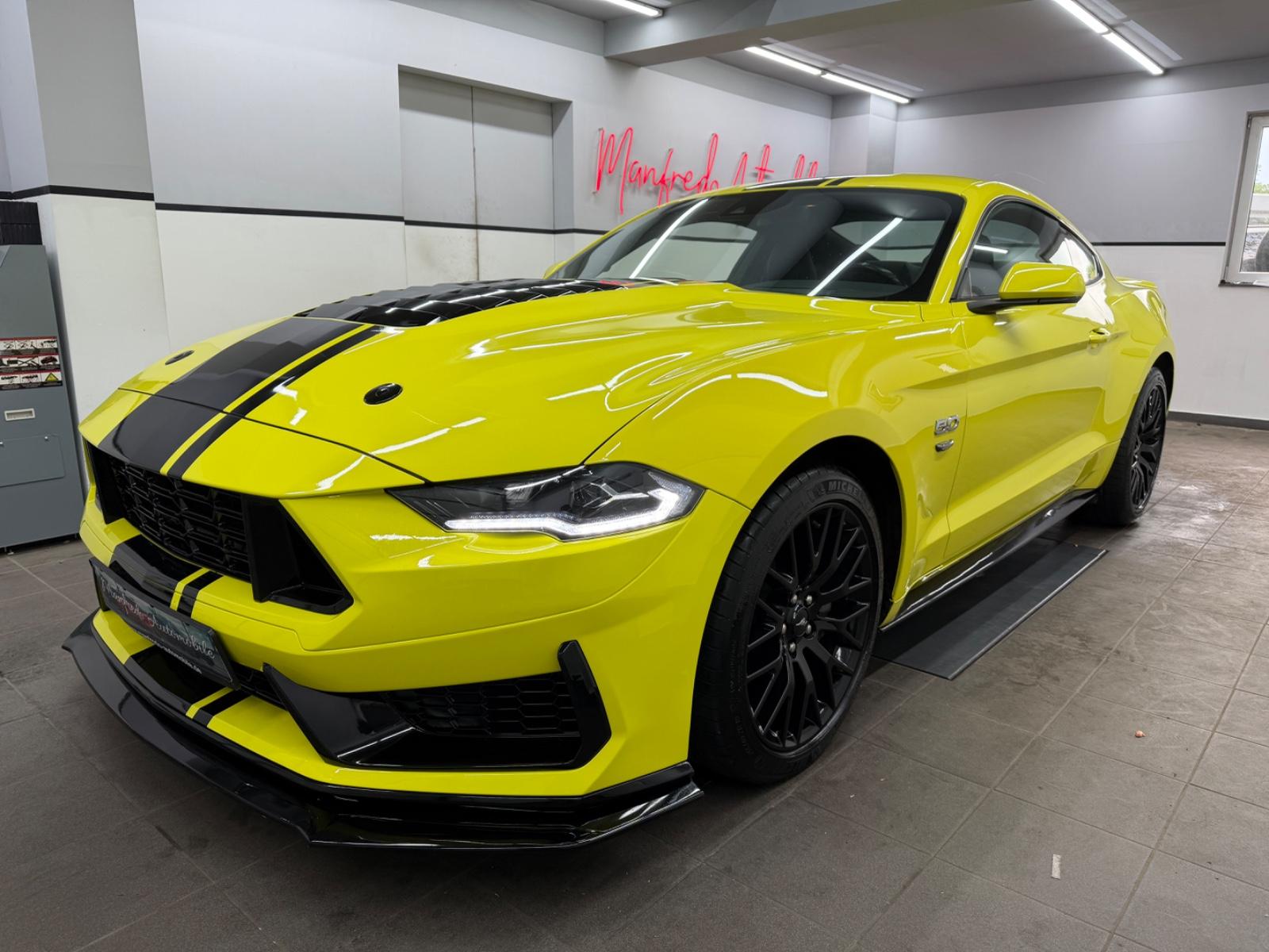 Ford Mustang 5.0 V8/MY-25 Kit/Grabber Yellow/SpurH/20