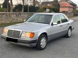 Mercedes-Benz MERCEDES-BENZ W124/E300 DIESEL/AUTOMATIK/6... - gebrauchte Mercedes-Benz E 300 aus dem Jahr 1993