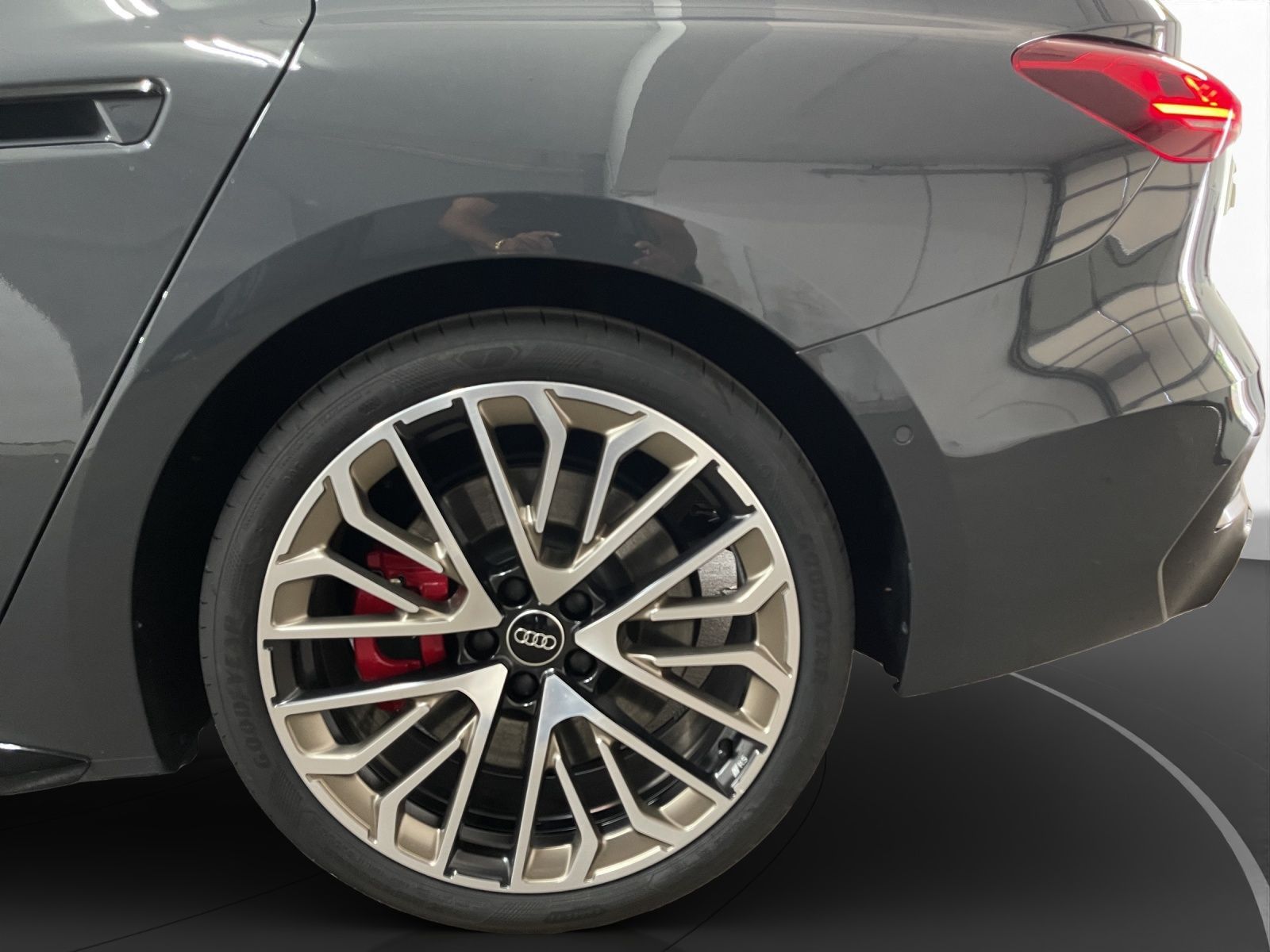 Audi S5 - Bild 13