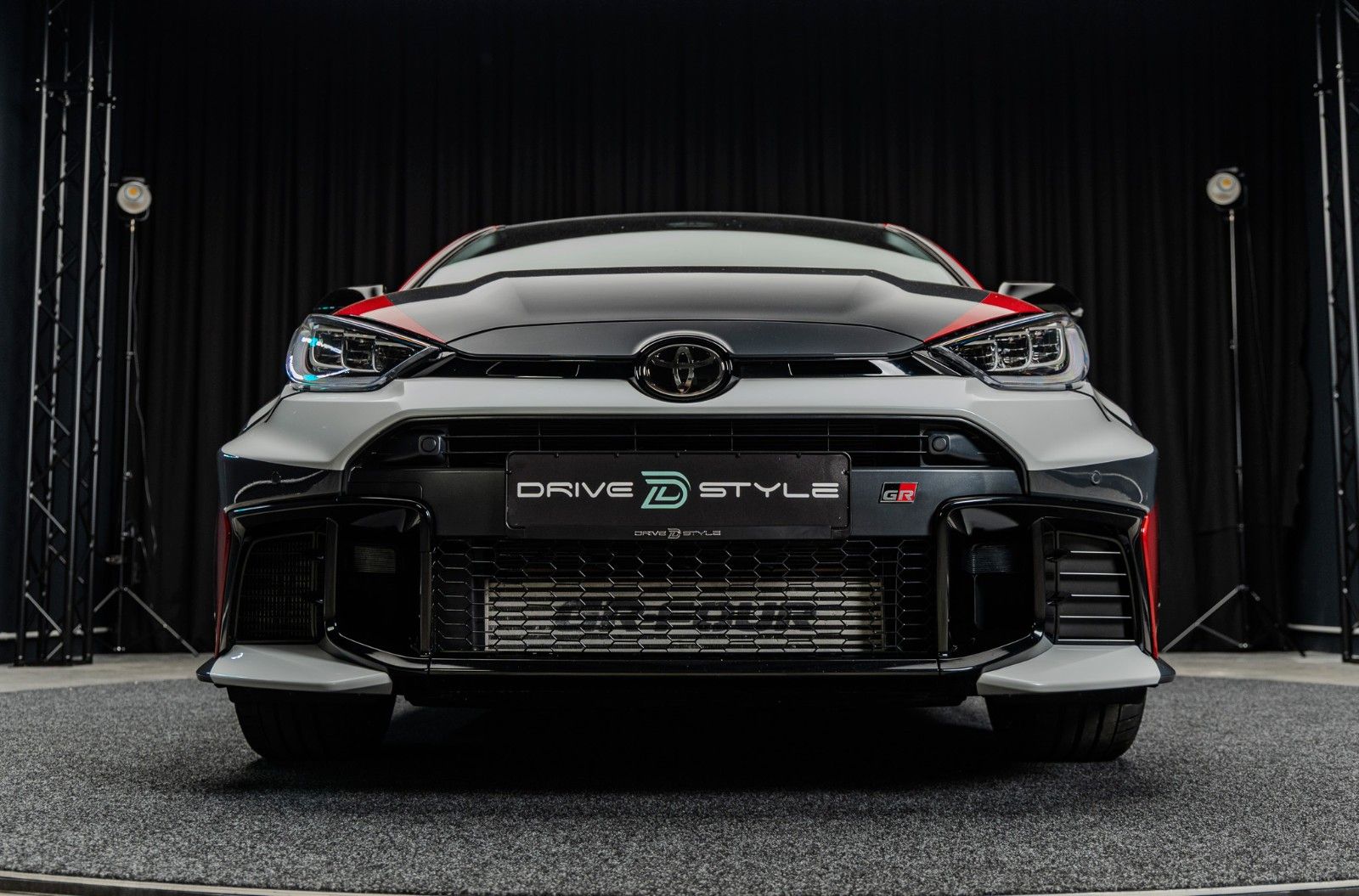 Fahrzeugabbildung Toyota Yaris 1.6-l-Turbo GR Rovanperä Edition