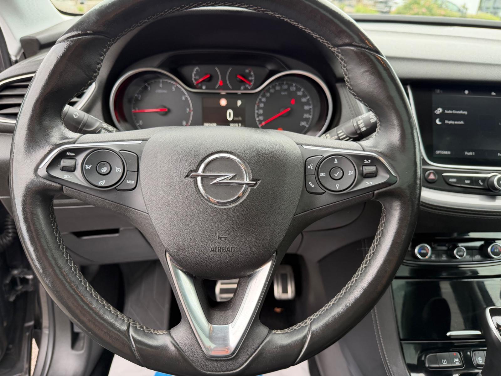Opel Grandland Innovation/Navi/LED/Leder/Keyless/Pano
