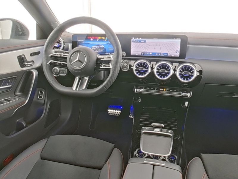 Fahrzeugabbildung Mercedes-Benz CLA 200 AMG Plus*Pano*HUD*Distro*AHK*Night*360°*