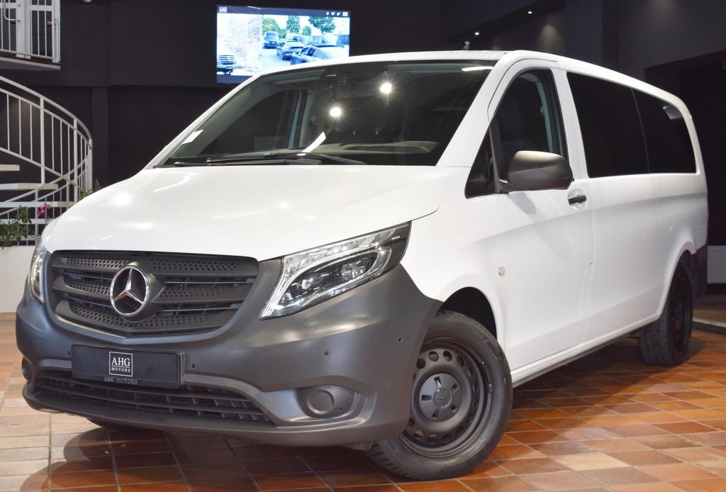 Image of Mercedes-Benz Vito