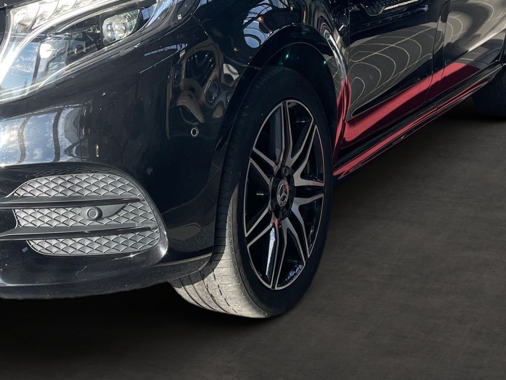 Fahrzeugabbildung Mercedes-Benz V 300 d EAV/K Airmatic, AHK, Navi,STHZ, Sitzbel.