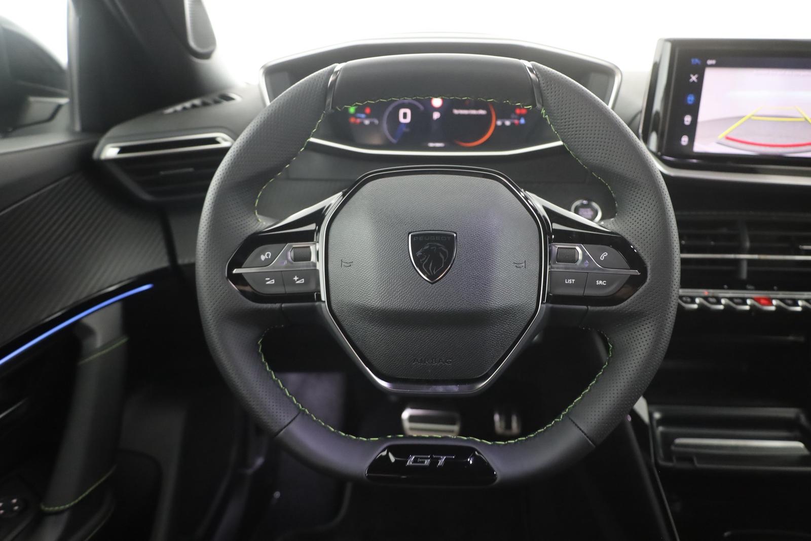 Peugeot 2008 GT 1.2 Hybrid 145 Aut. LED ACC Navi