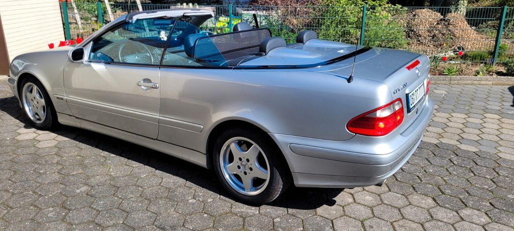 Mercedes-Benz CLK 200