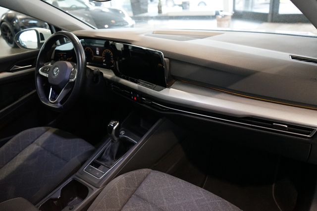 Volkswagen Golf 2.0 TDI Life | Discover Pro | Kamera